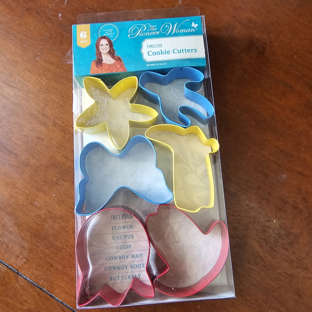 The Pioneer Woman Cookie Cutters Set Brand New